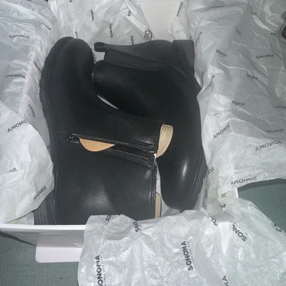 Sonoma Black Ankle Boots Sleek Design - Picture 2 of 4